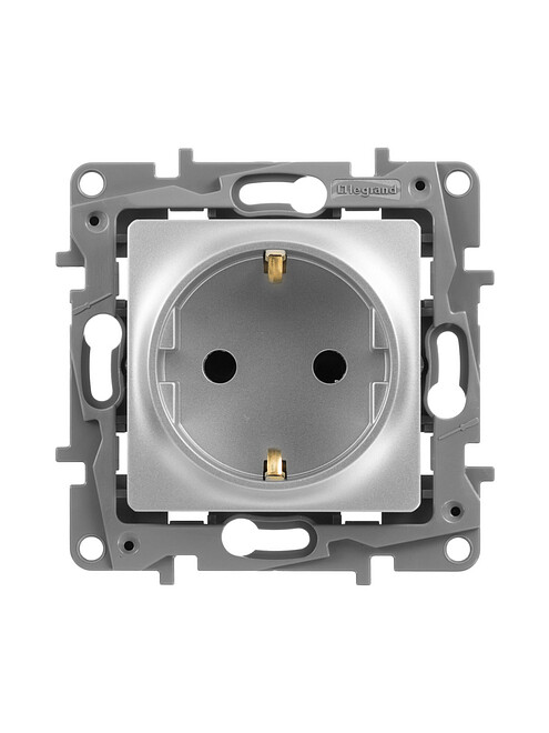 Розетка Legrand ETIKA 672422 1мест. с/з шторки алюмин. 495x660 Розетка Legrand ETIKA 672422 1мест. с/з шторки алюмин. 495x660 в Материке