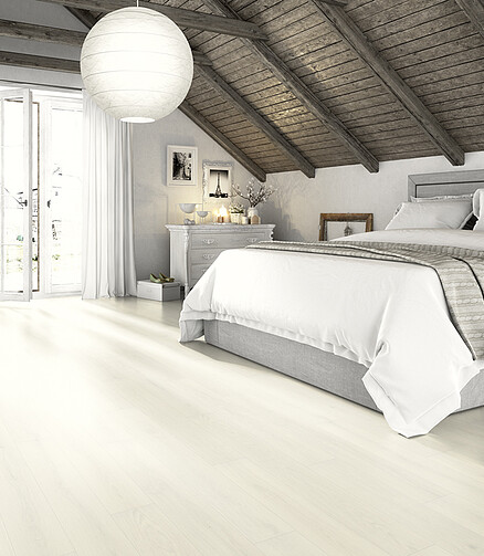 Ламинат EGGER-HOME/33/EHL109_ДУБ ОРОРА УАЙТ_Classic*V4 438x503 в Материке - Вариант 2