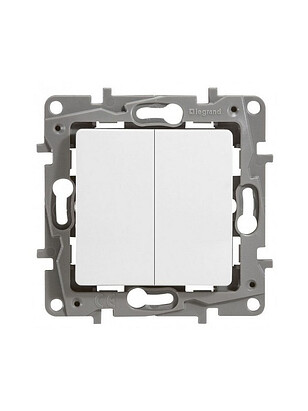 Выключатель прох. Legrand ETIKA 672212 2кл. белый 238x286 в Материке