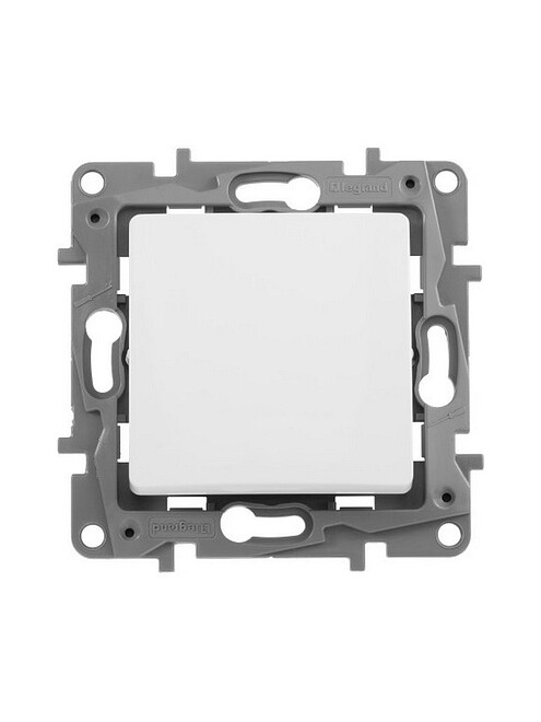 Выключатель Legrand ETIKA 672201 1кл. белый 495x660 Выключатель Legrand ETIKA 672201 1кл. белый 495x660 в Материке