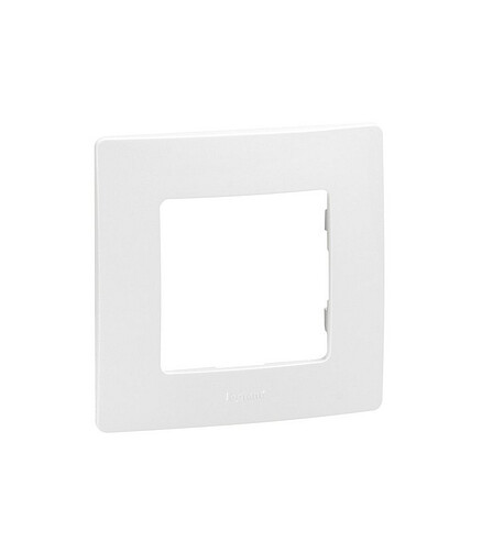 Рамка Legrand ETIKA 672501 1мест. белый 438x503 в Материке - Вариант 4