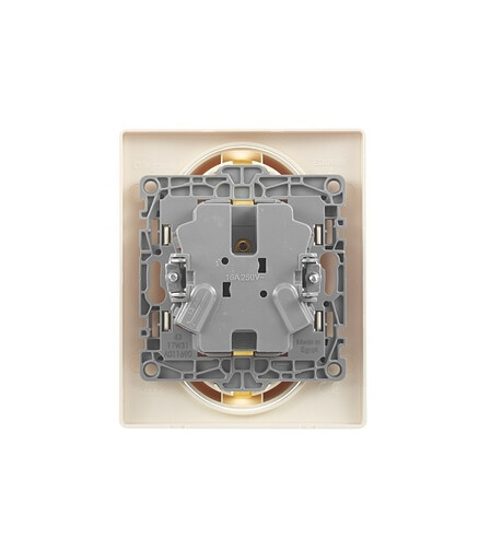 Розетка Legrand ETIKA 672323 2мест. с/з сл.кость 438x503 в Материке - Вариант 3