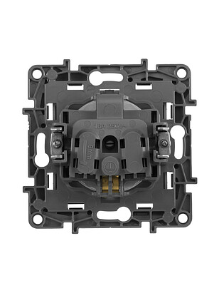 Розетка Legrand ETIKA 672421 1мест. с/з алюмин. 238x286 в Материке - Вариант 3