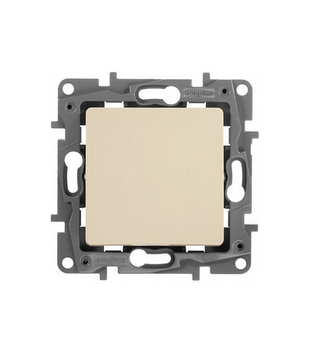 Выключатель прох. Legrand ETIKA 672305 1кл. сл.кость 438x503 в Материке
