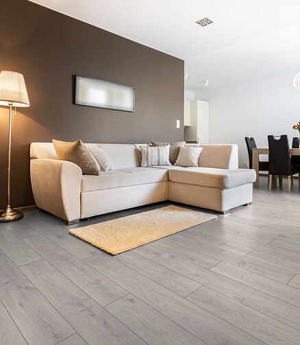 Ламинат Schoener Wohnen/Grande/SW0802V/ДУБ ПЕТЕРСОН СЕРЫЙ 438x503 в Материке - Вариант 2