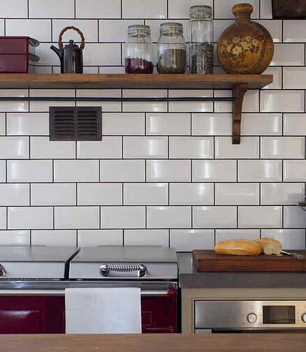 Плитка Colortile SNOW BEWEL 10х30см 0,99м2 цвет white glossy 438x503 в Материке