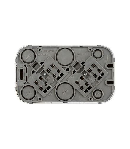 Розетка Legrand QUTEO 782231 2мест. белый 438x503 в Материке - Вариант 3