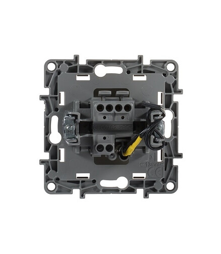 Выключатель Legrand ETIKA 672303 1кл. подсв. сл.кость 438x503 в Материке - Вариант 3