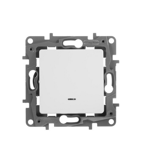 Выключатель Legrand ETIKA 672203 1кл. подсв. белый 586x674 Выключатель Legrand ETIKA 672203 1кл. подсв. белый 586x674 в Материке